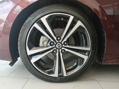 2023 Nissan Sentra 4p SR Platinum Bi-tono L4/2.0 Aut
