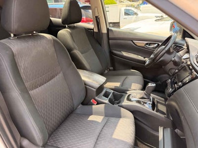 2022 Nissan X-Trail 5p Advance 3 L4/2.5 Aut Banca abatible