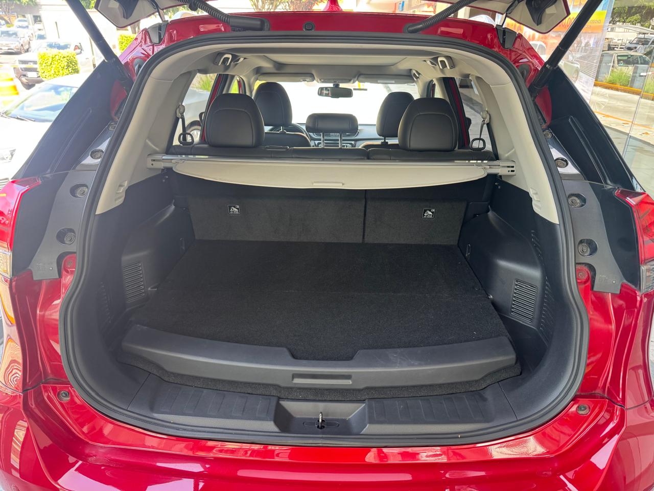 2019 Nissan X-TRAIL 5 PTS HIBRIDO CVT PIEL CD GPS 5 PAS RA-19