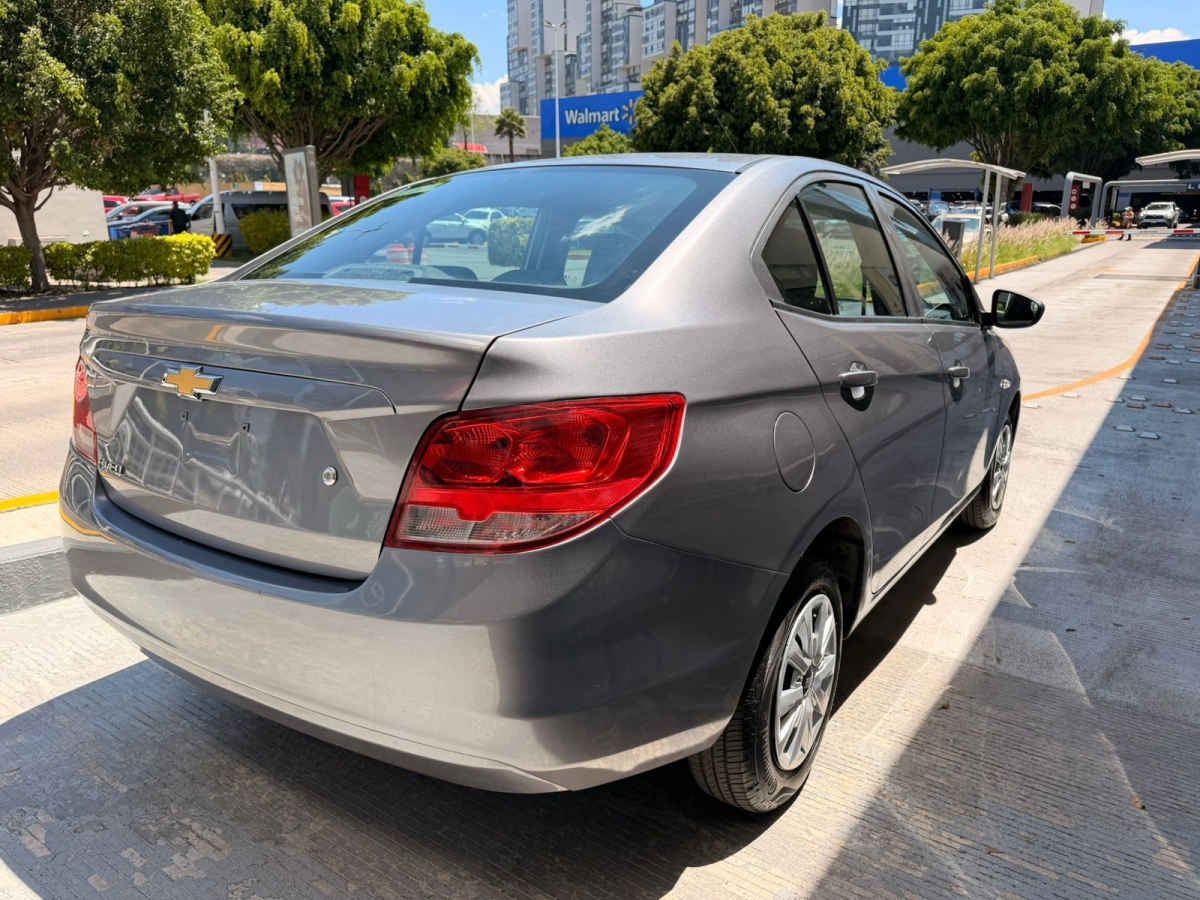 2022 Chevrolet Aveo 4p LS L4/1.5 Man.