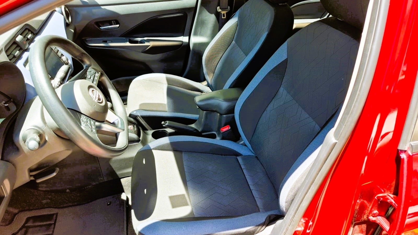 2024 Nissan VERSA 4P ADVANCE L41.6 AUT