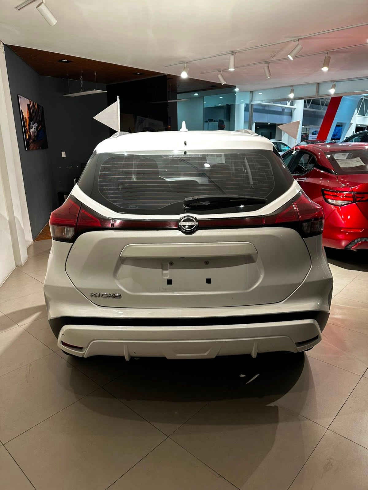 2023 Nissan KICKS 5 PTS ADVANCE 16L TA AAC VE RA-16