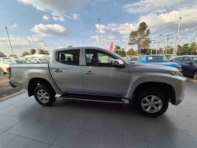 2020 Mitsubishi L200 4 PTS CABINA DOBLE TD TM5 4X4
